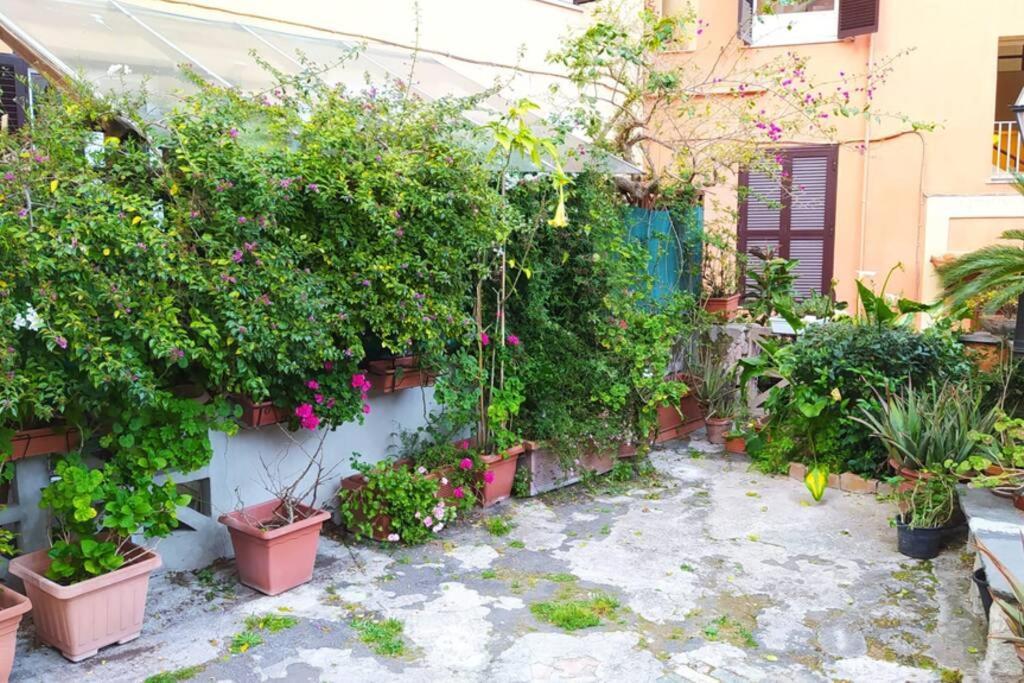 Elegante Open Space Con Vasca Idromassaggio A Trastevere Zewnętrze zdjęcie