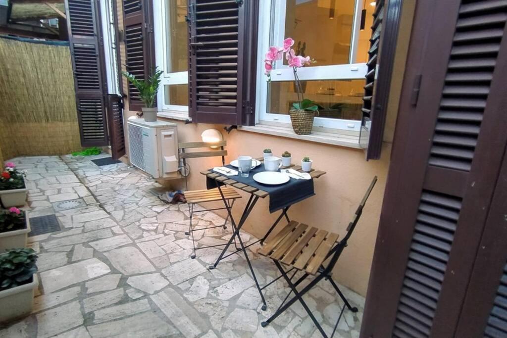 Elegante Open Space Con Vasca Idromassaggio A Trastevere Zewnętrze zdjęcie