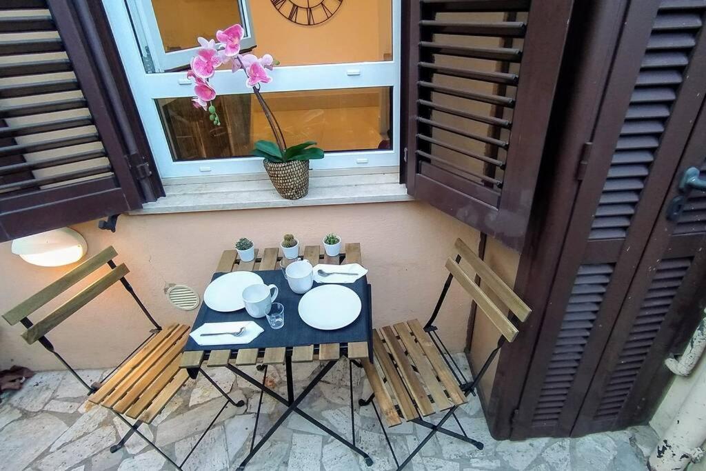 Elegante Open Space Con Vasca Idromassaggio A Trastevere Zewnętrze zdjęcie